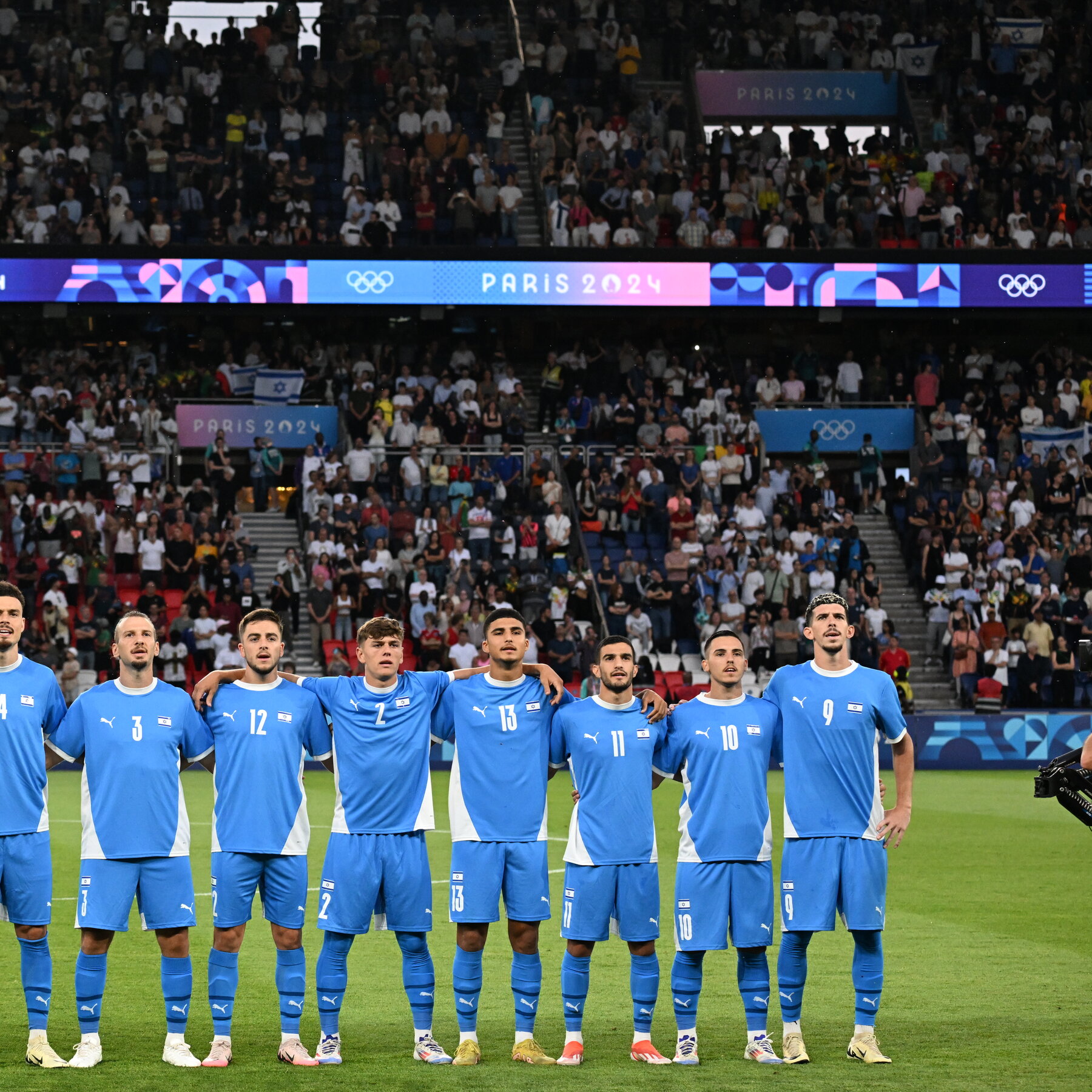 Israel Rolls Into Paris Olympics Amid Cheers, Boos and Police Sirens