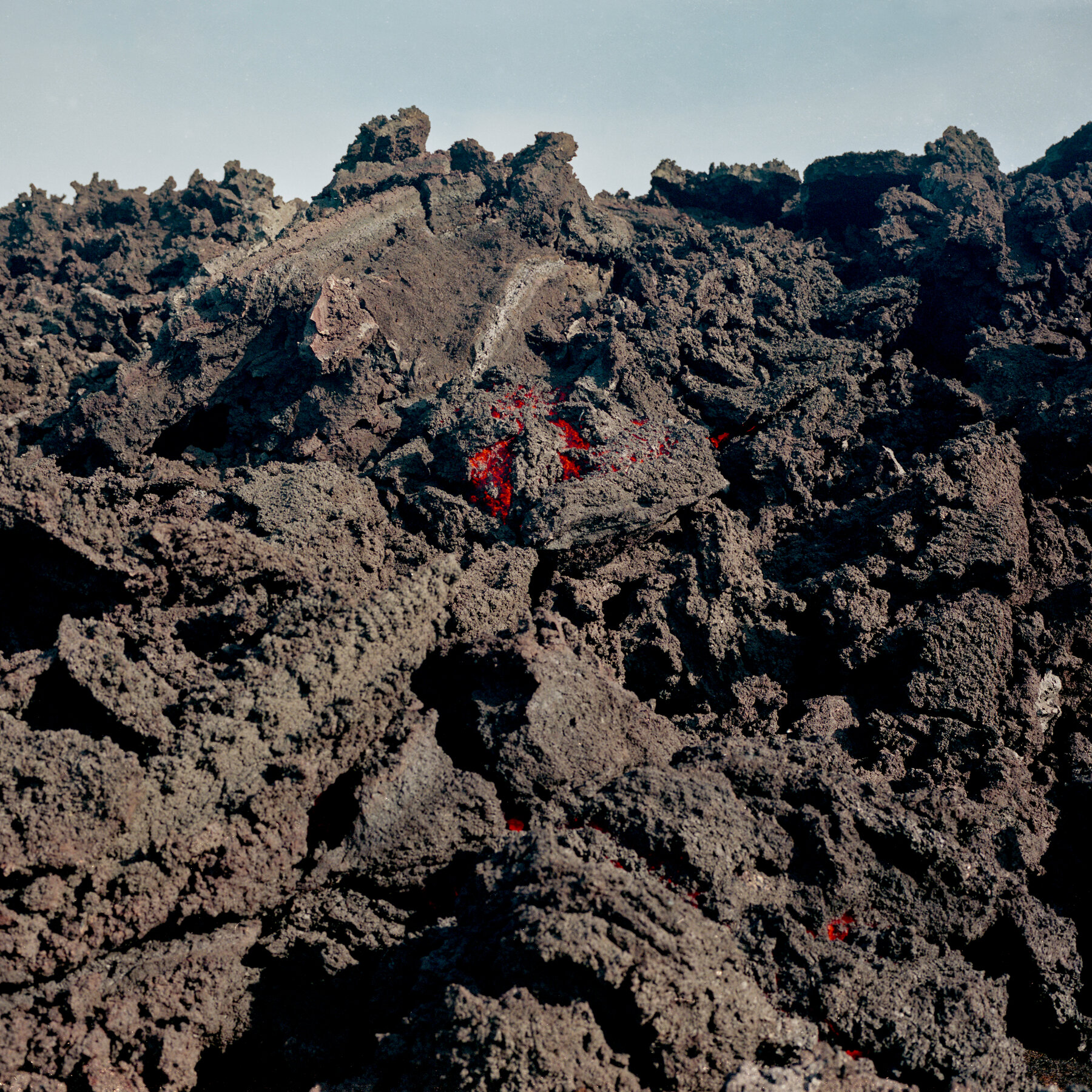 Imperiled by Volcanic Eruptions, Iceland Scoops Up Answers From the Deep