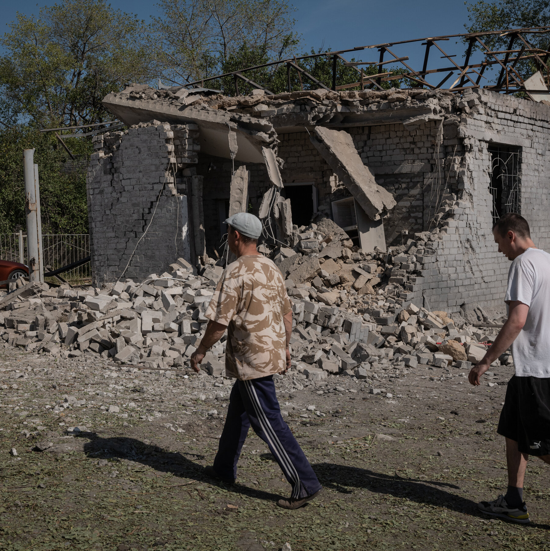 As Russian Forces Turn to Glide Bombs, Ukrainian Civilians Fear a New Threat From the Skies