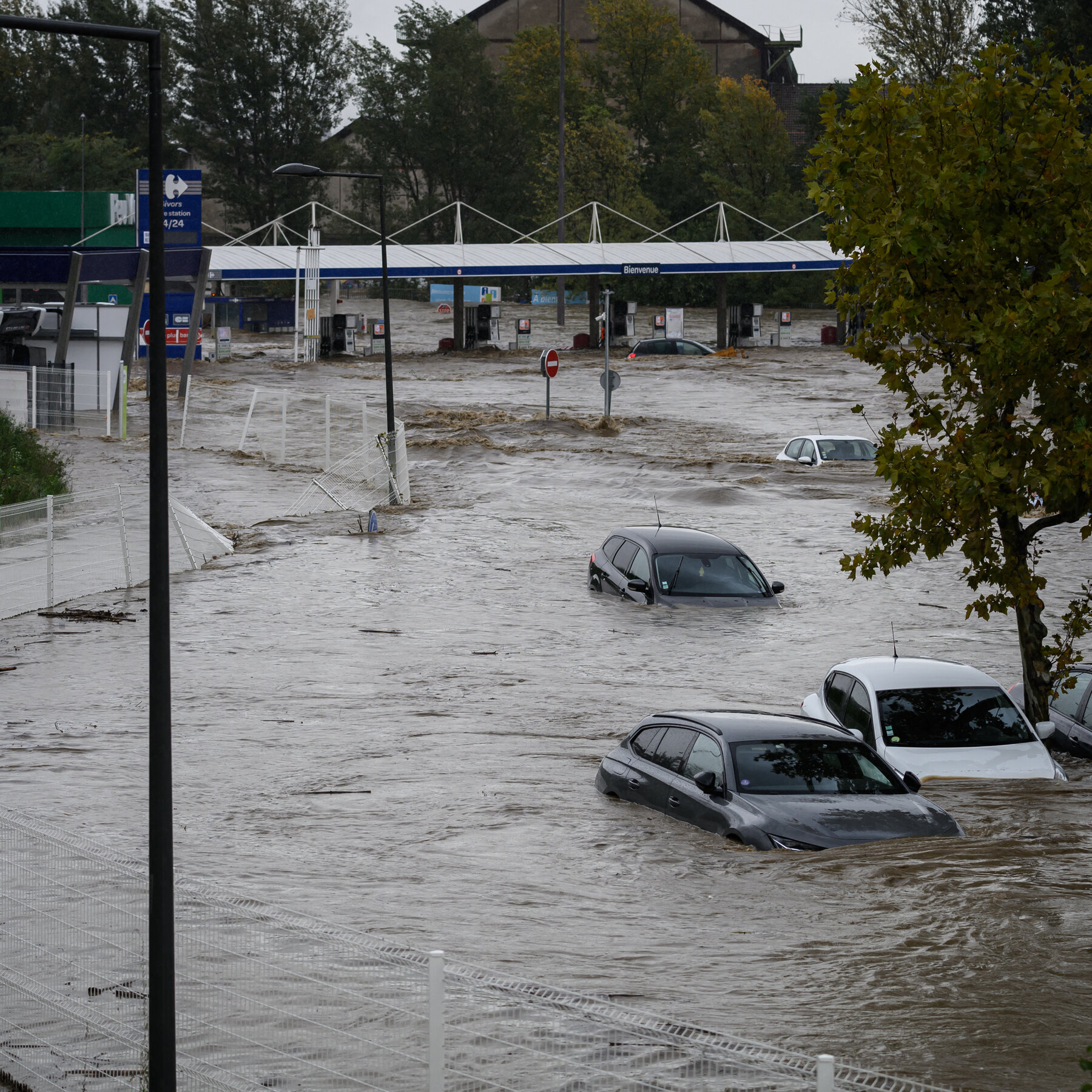 France Struggles to Dry Out From Flash Flooding